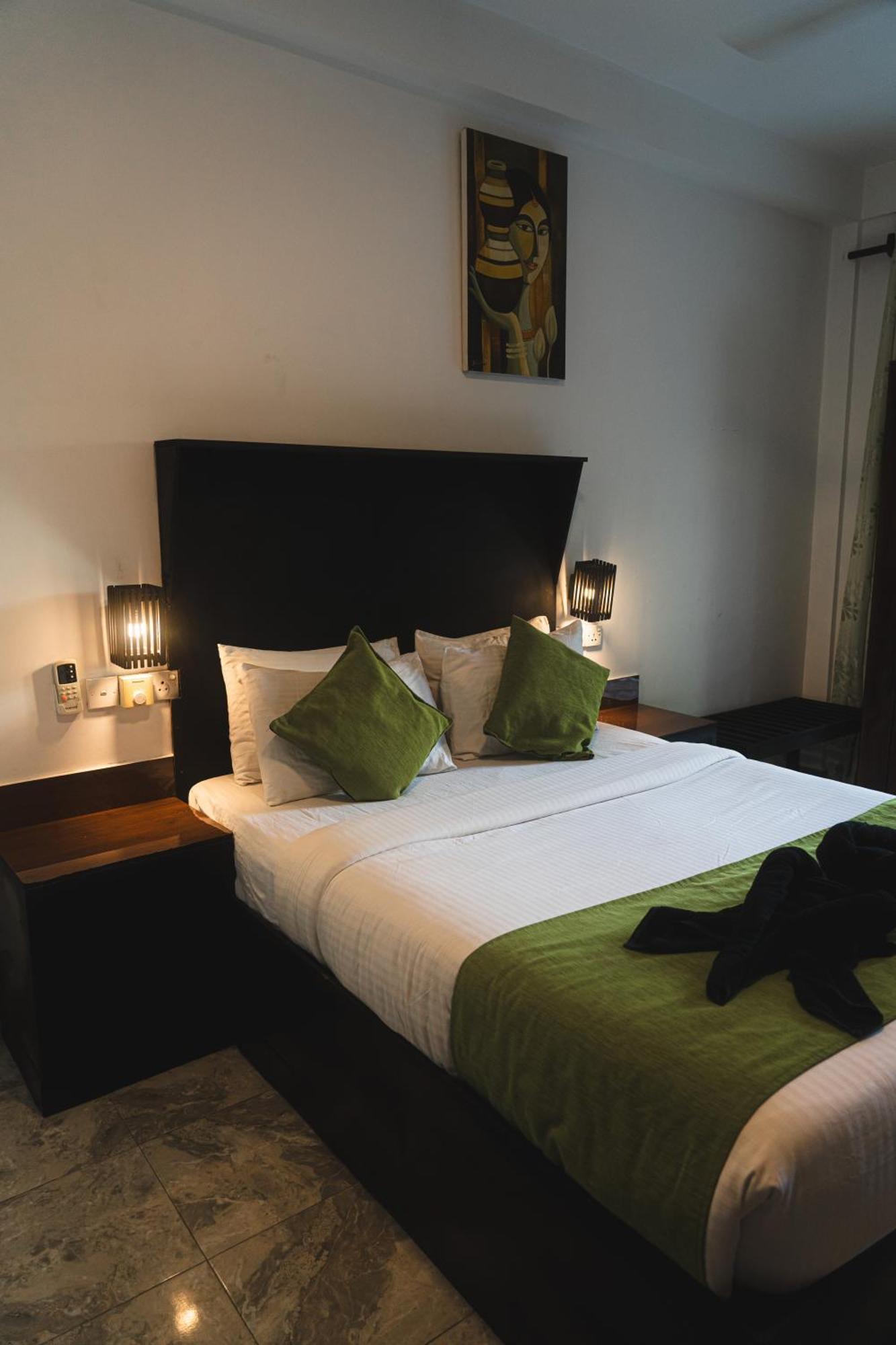 Sundaras Infinity Jungle Resort 담불라 외부 사진