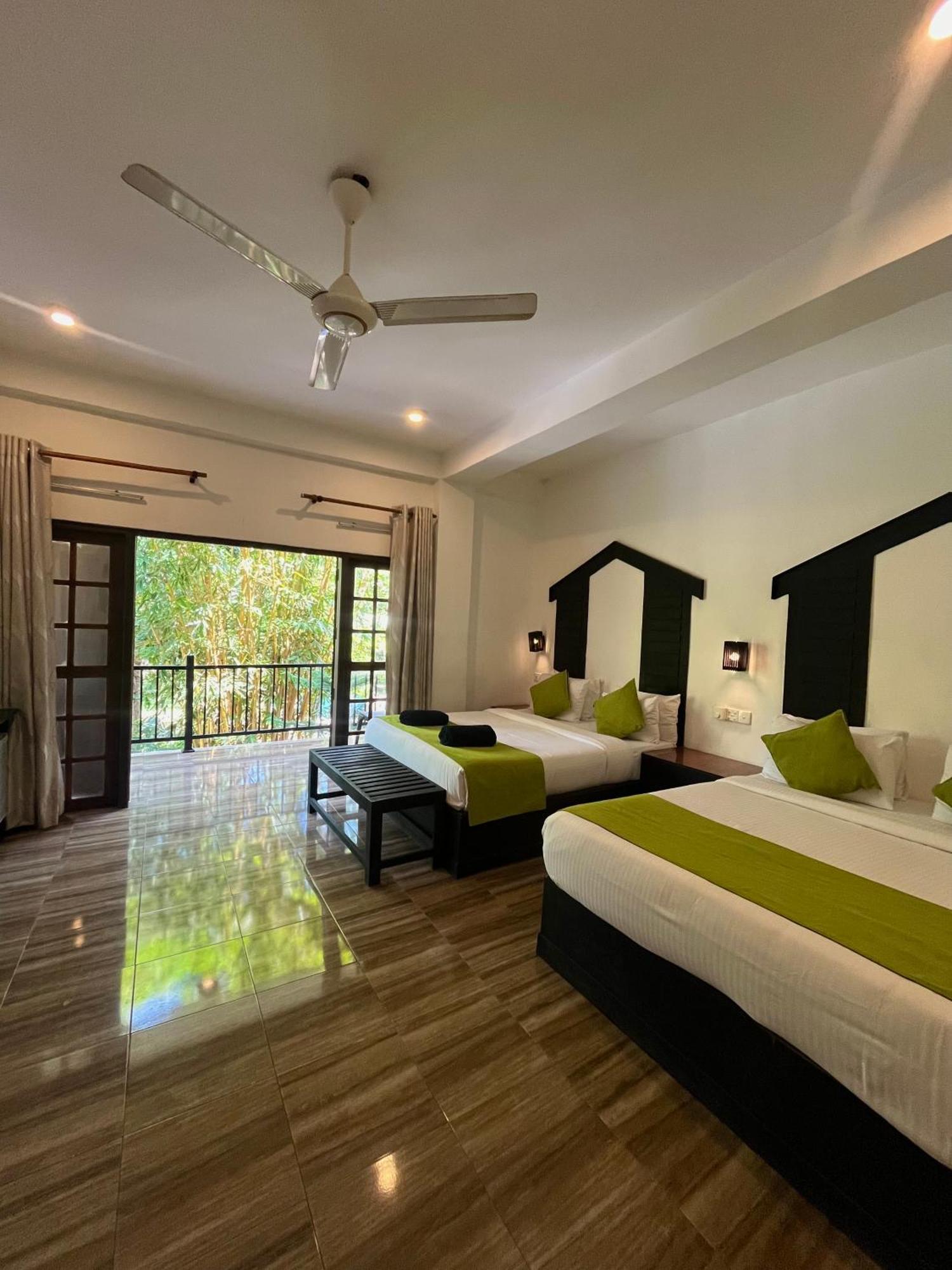 Sundaras Infinity Jungle Resort 담불라 외부 사진