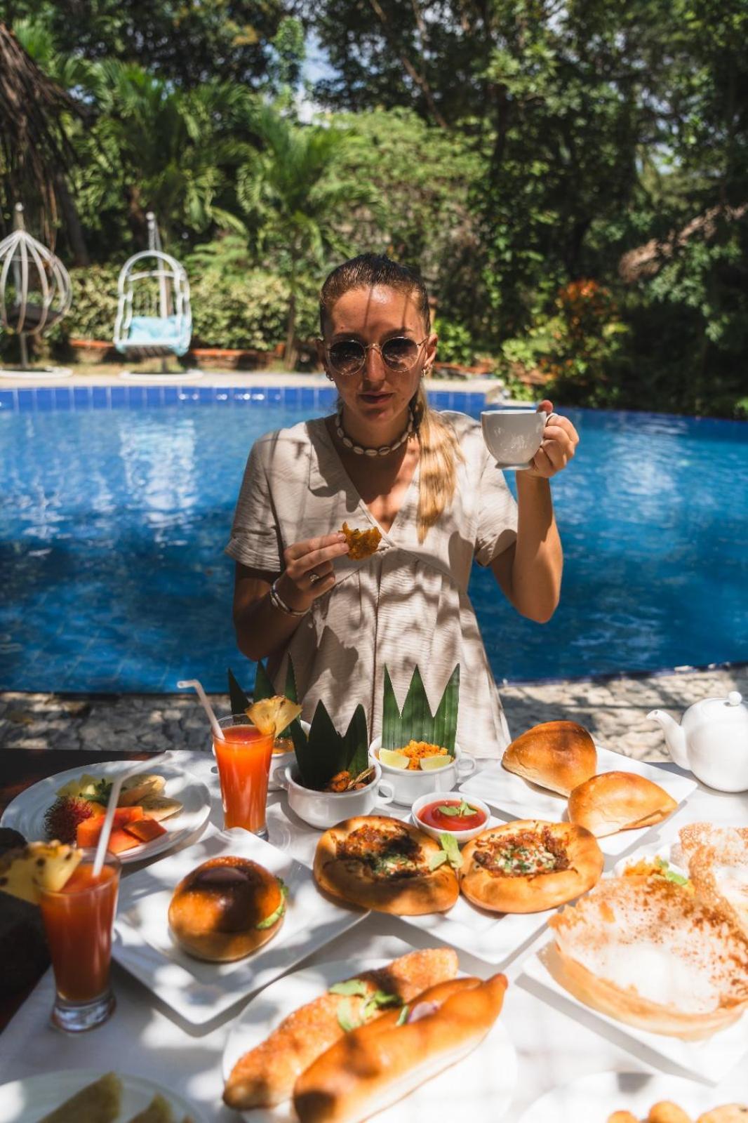 Sundaras Infinity Jungle Resort 담불라 외부 사진