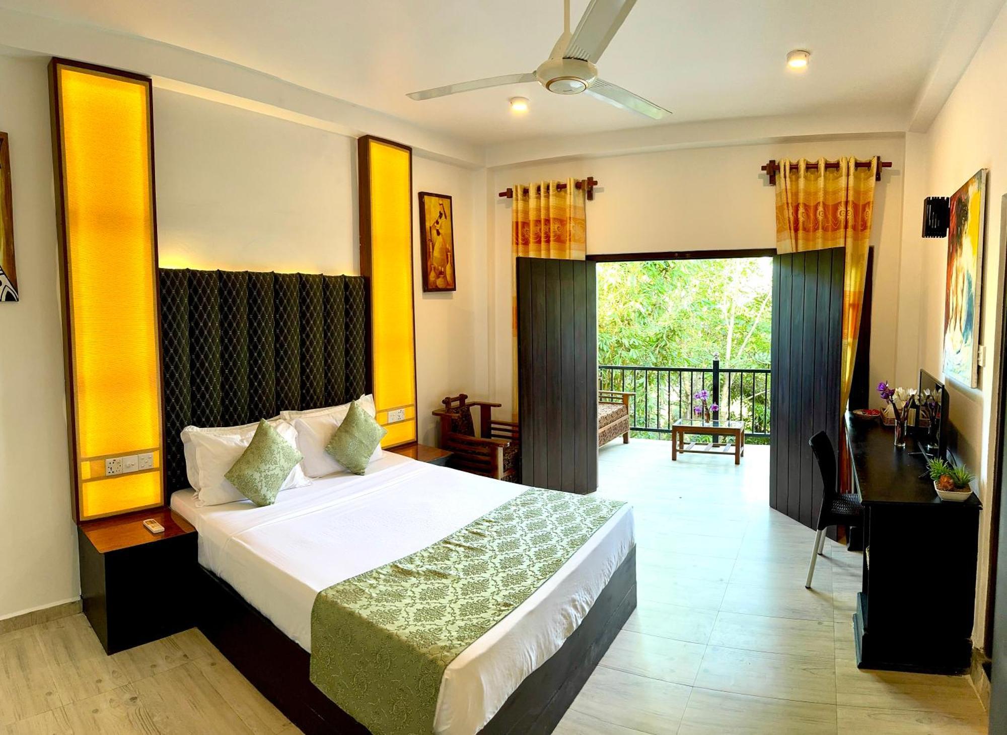 Sundaras Infinity Jungle Resort 담불라 외부 사진